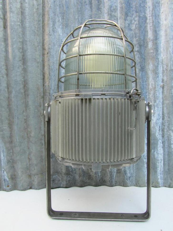 Industriele vintage lampen/ kooilampen/ Bully lampen, Huis en Inrichting, Lampen | Hanglampen, Gebruikt, Glas, Metaal, Ophalen of Verzenden