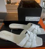 Slippers yves saint laurent, Kleding | Dames, Verzenden, Zo goed als nieuw, Slippers