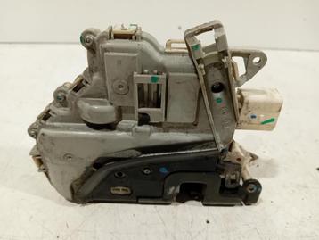 PORTIERVANGER CV ELEKTR. LINKS VOOR Q7 (4LB) (8J1837015C) beschikbaar voor biedingen