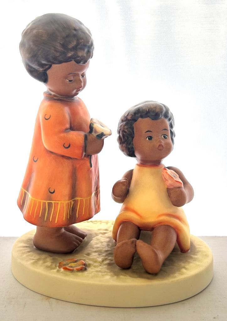 Hummel - Goebel Unicef Limited Edition, Verzamelen, Beelden en Beeldjes, Hummel, Ophalen of Verzenden