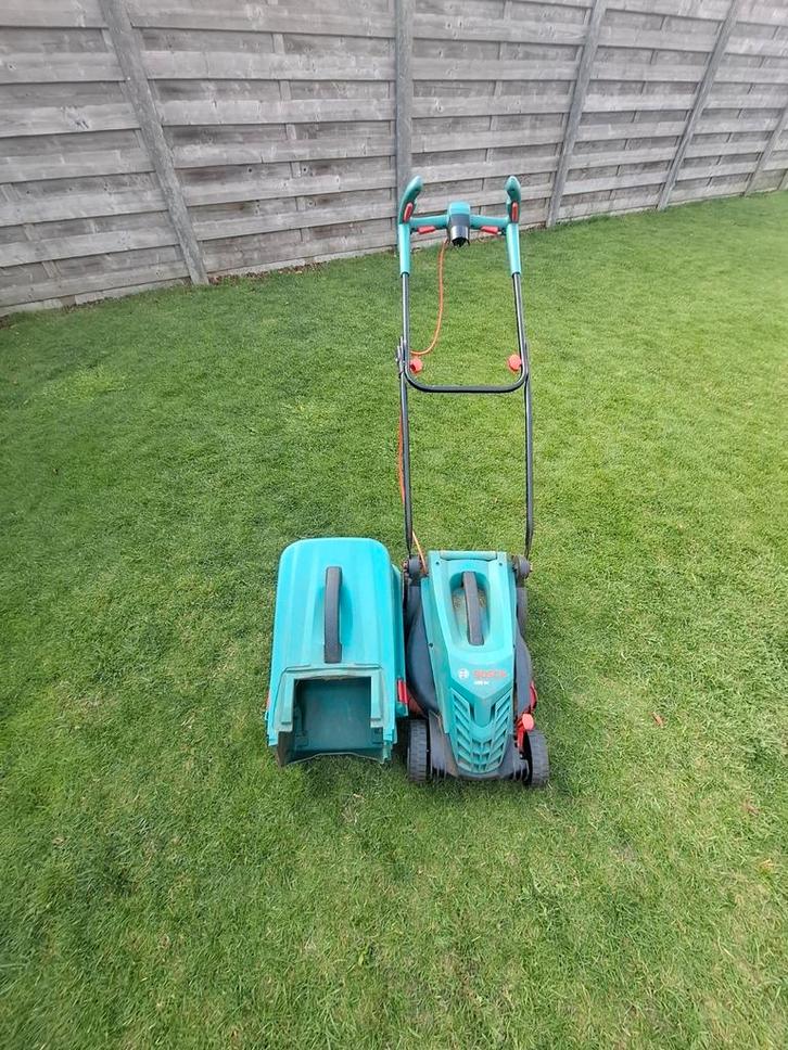 Bosch ARM34 elektrisch grasmaaier, Jardin & Terrasse, Tondeuses à gazon, Comme neuf, Tondeuses à gazon électriques, Enlèvement