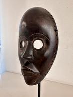Authentique masque Dan Gunyege, collection 6. Anthropologue, Envoi