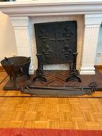 Franse haardplaat en toebehoren in gietijzer, Ophalen