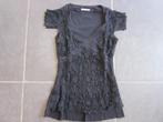 zwart T-shirt met kant, Kleding | Dames, T-shirts, Maat 38/40 (M), Zwart, Ophalen of Verzenden, Zo goed als nieuw