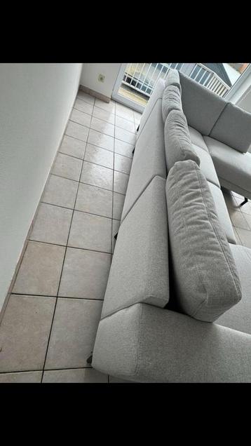 CANAPE D’ANGLE TISSU GRIS 1000€ NEUF BXL beschikbaar voor biedingen