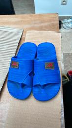 Slippers adidas maat 33, Ophalen, Gebruikt