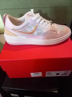 sneakers ferragamo, Ophalen of Verzenden, Zo goed als nieuw