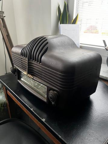 Bakelieten radio Sonora Excelence 301 beschikbaar voor biedingen