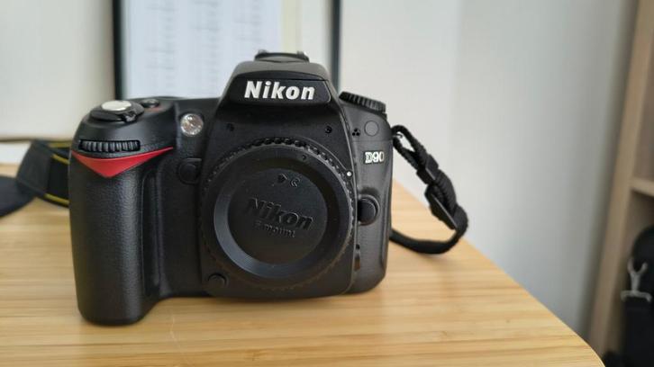 Nikon D90 + 18-105mm, Audio, Tv en Foto, Fotocamera's Digitaal, Gebruikt, Spiegelreflex, Nikon, Minder dan 4 keer, Ophalen