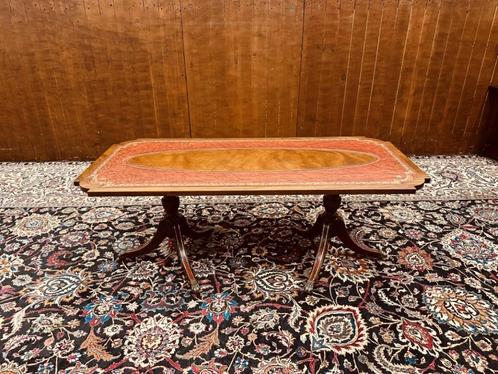 Klassiek Engels Chesterfield Salontafel, Antiek en Kunst, Antiek | Kantoor en Zakelijk, Ophalen of Verzenden
