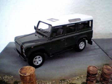 LAND ROVER Defender Vert BRG 1/43 SOLIDO Made in France NEUF beschikbaar voor biedingen