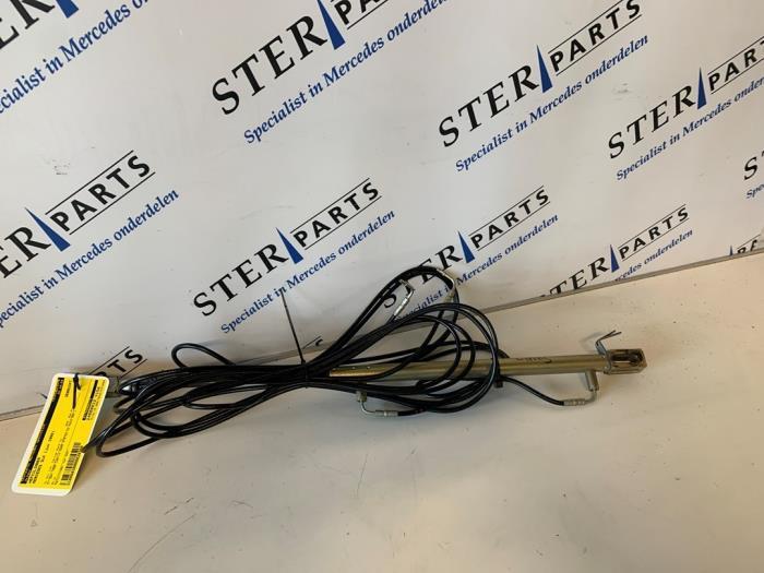 Hefcilinder van een Mercedes SLK, Auto-onderdelen, Ophanging en Onderstel, Mercedes-Benz, Gebruikt, 3 maanden garantie, Ophalen of Verzenden