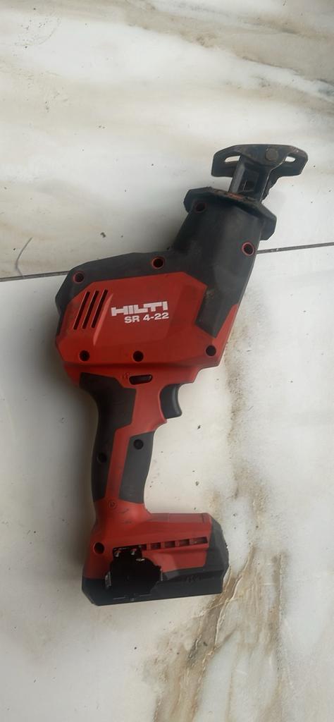 HILTI SR 4-22 kolenvrije sabelzaag, Doe-het-zelf en Bouw, Gereedschap | Boormachines, Zo goed als nieuw, Ophalen of Verzenden