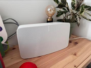 Twee SONOS Five speakers – Nog In Garantie beschikbaar voor biedingen