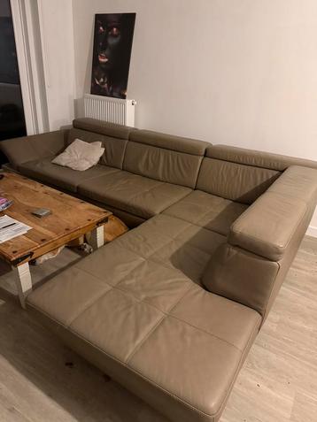 Leder hoeksalon 310 x 220 beschikbaar voor biedingen