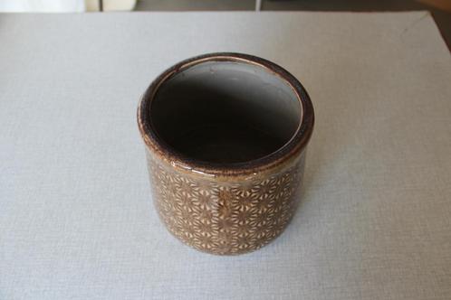 Cache pot de fleurs aubergine / brun 19.5 x 18.15, Tuin en Terras, Bloempotten, Zo goed als nieuw, Aardewerk, Binnen, Minder dan 40 cm