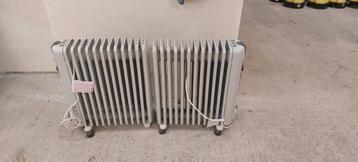 2 DELONGHI elektrische kachels beschikbaar voor biedingen