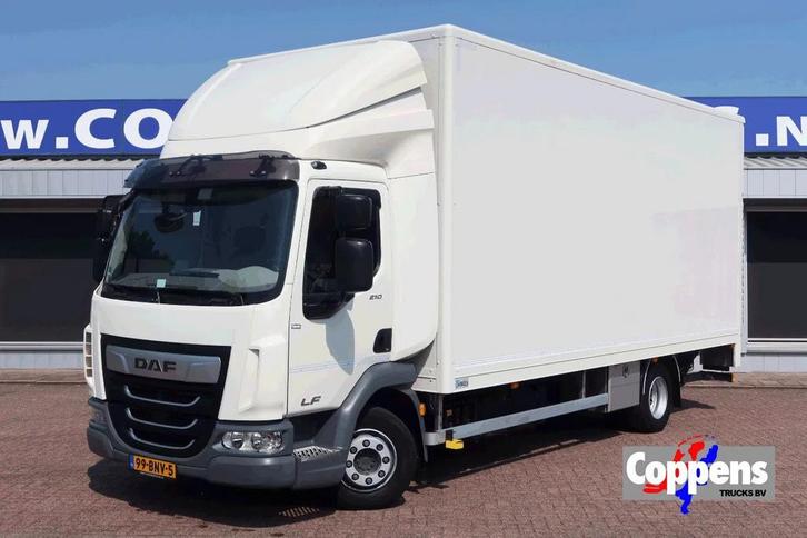 DAF LF 210 Bakwagen + Dhollandia klep 1500 kg, Auto's, Vrachtwagens, Bedrijf, Airconditioning, DAF, Diesel, Automaat, Wit