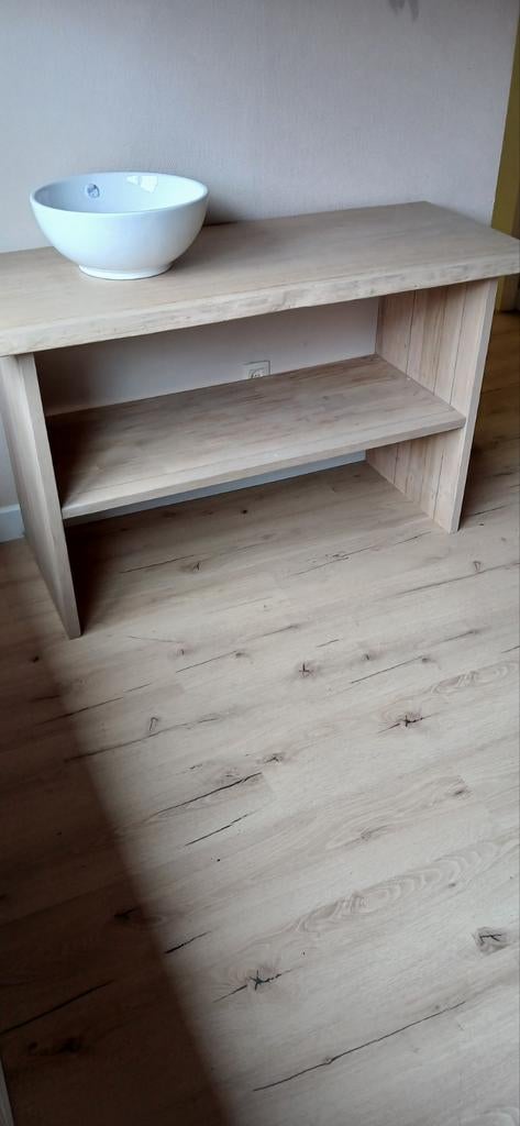 Meuble de salle de bain en chêne, dessus en rondins, Maison & Meubles, Salle de bain | Meubles de Salle de bain, Enlèvement