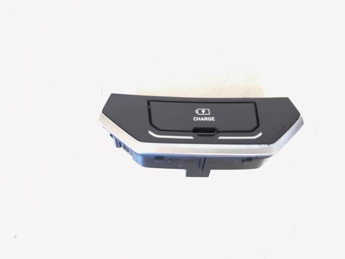 Port de chargement voiture électrique d'un Lynk & Co 01, Autos : Pièces & Accessoires, Électronique & Câbles, Autres marques automobiles