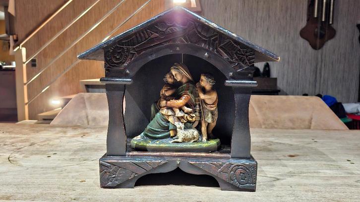 religieus beeld / Madonna met kind in houten kastje, Antiek en Kunst, Antiek | Religieuze voorwerpen, Ophalen of Verzenden