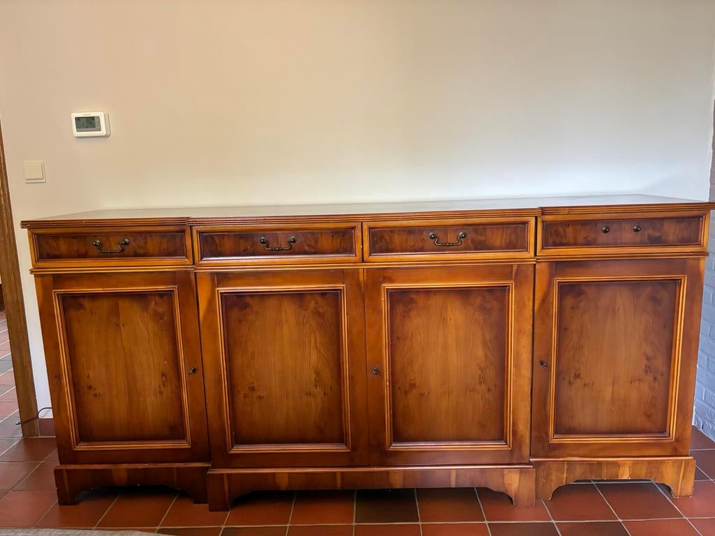 Dressoir in mahoniehout, Enlèvement, Utilisé