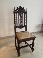 Oude antieke stoel decoratief, Ophalen