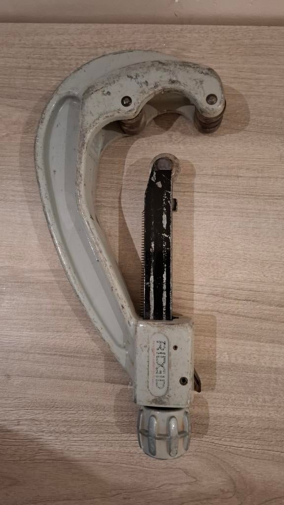 RIDGID 154 coupe-tube à action rapide (48-116 mm), Bricolage & Construction, Enlèvement ou Envoi