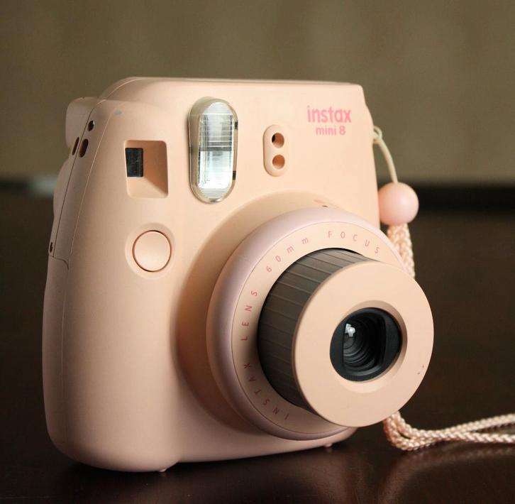 Instax MINI 8 Zalmroze, Audio, Tv en Foto, Fotocamera's Analoog, Zo goed als nieuw, Polaroid, Overige Merken, Ophalen