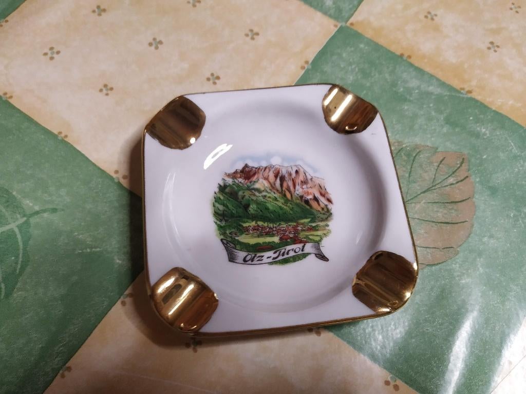 mooi antieken porseleinen assenbak nooit gebruikt van Tirol, Ophalen of Verzenden