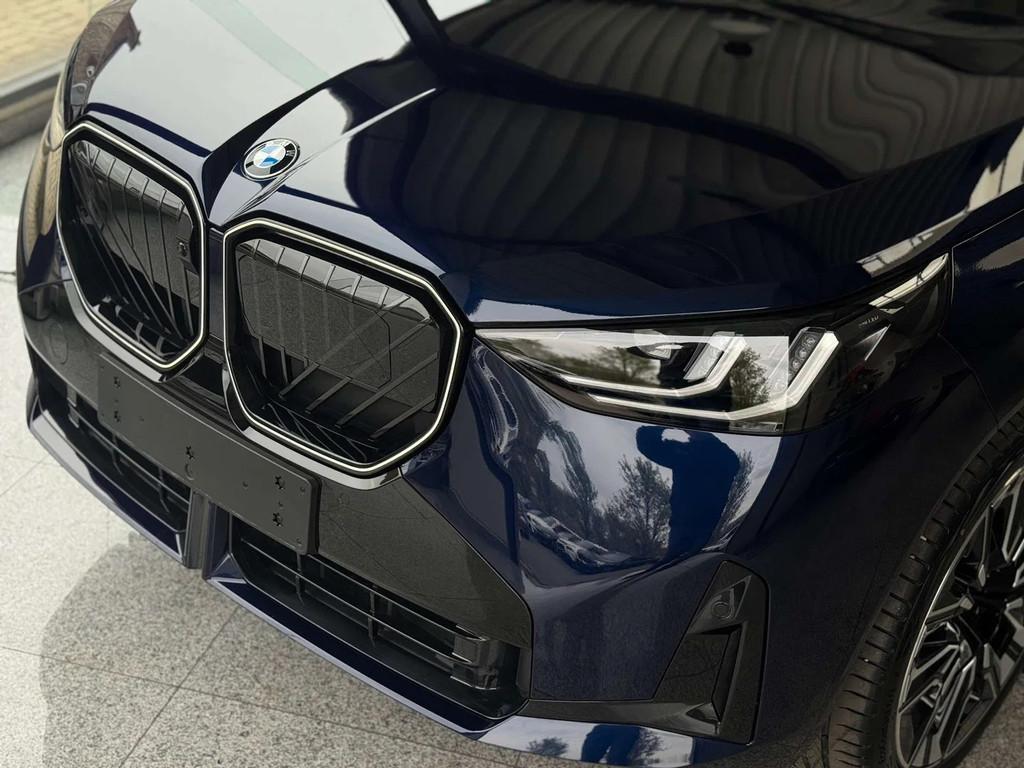 BMW X3 30e xDrive M Sport Pro / PANO / TRKHK / 360 / HUD / I, Auto's, Automaat, Zwart, 4 cilinders, Blauw