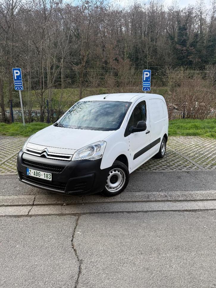 Citroen Berlingo - TVA - 3pl - Euro6 - GARANTIE, Auto's, Bestelwagens en Lichte vracht, Bedrijf, Boordcomputer, Centrale vergrendeling