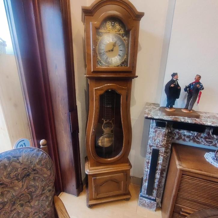 Magnifique pendule Horloge en chêne massif, Antiquités & Art, Antiquités | Horloges, Enlèvement