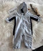 Box pakje Hugo Boss mt 62, Kinderen en Baby's, Babykleding | Maat 56, Ophalen of Verzenden, Gebruikt, Jongetje, Pakje