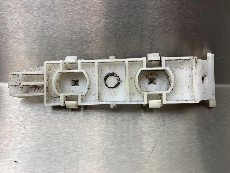 SUPPORT PARE-CHOCS AVANT GAUCHE Suzuki Grand Vitara II (JT), Utilisé, Suzuki