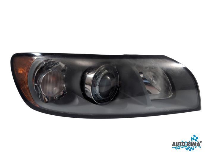 Phare droit d'un Volvo V50, Autos : Pièces & Accessoires, Éclairage, Volvo, Utilisé, 3 mois de garantie, Enlèvement ou Envoi