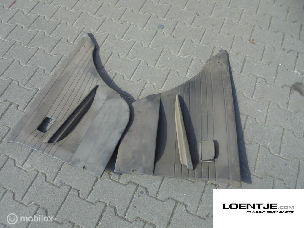 Zijpaneel bekleding BMW 02 touring 1600 1802 2000 2002 tii, Autos : Pièces & Accessoires, Habitacle & Garnissage, BMW, Utilisé