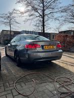 BMW E92 320i - Ensemble M, Autos, BMW, Cuir, Argent ou Gris, Achat, Boîte manuelle