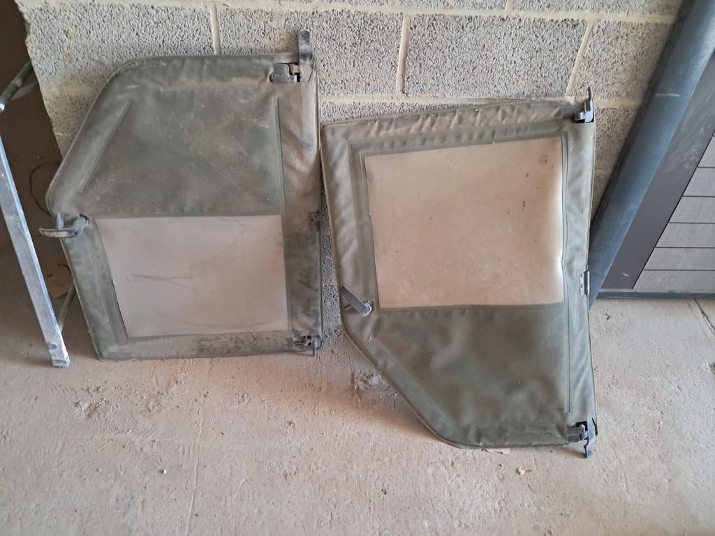 Porte véhicule militaire, Enlèvement ou Envoi