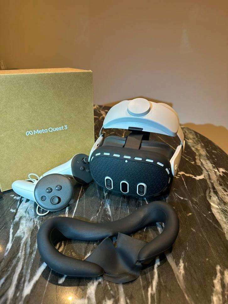Meta Quest 3 (accessoires et jeux inclus), Consoles de jeu & Jeux vidéo, Virtual Reality, Comme neuf, Autres plateformes, Lunettes VR
