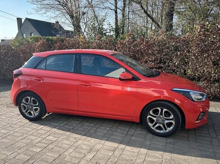 Hyundai i20, Autos, Hyundai, Particulier, i20, Caméra de recul, Essence, Euro 6, Hatchback, 5 portes, Boîte manuelle, Rouge