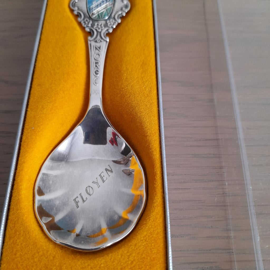 Verzilverde souvenirlepel Bergen   Noorwegen., Ophalen of Verzenden