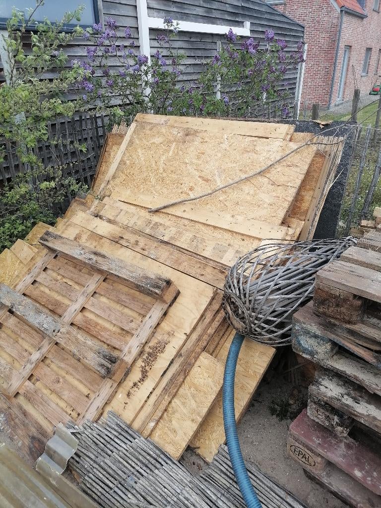 afvalhout/brandhout gratis, Bricolage & Construction, Bois & Planches, Enlèvement