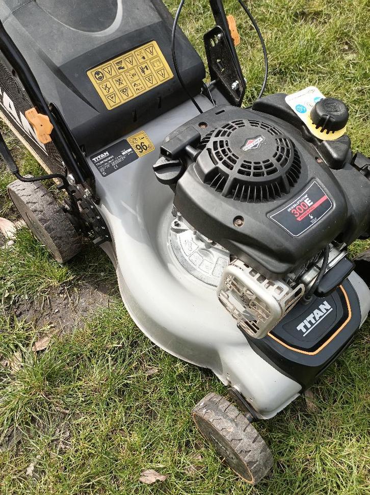 Tondeuse a gazon autotractée SP 98, Jardin & Terrasse, Tondeuses à gazon, Comme neuf, Tondeuses à gazon à essence, 40 à 49 cm