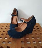 CH. Creation donkerblauwe slingbacks, sz 37 - zgan, Vêtements | Femmes, Chaussures, Enlèvement ou Envoi, Chaussures à haut talons