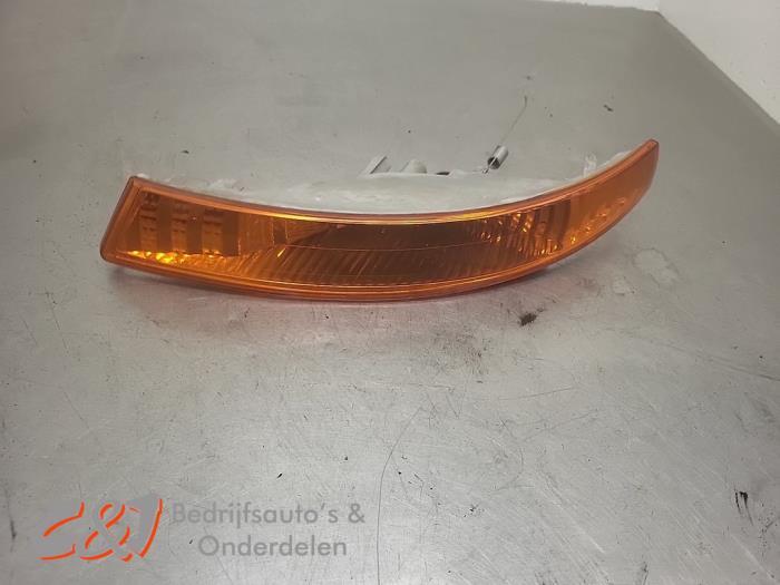 Feu clignotant gauche d'un Renault Trafic, Autos : Pièces & Accessoires, Éclairage, Renault, Utilisé, 3 mois de garantie, Enlèvement ou Envoi