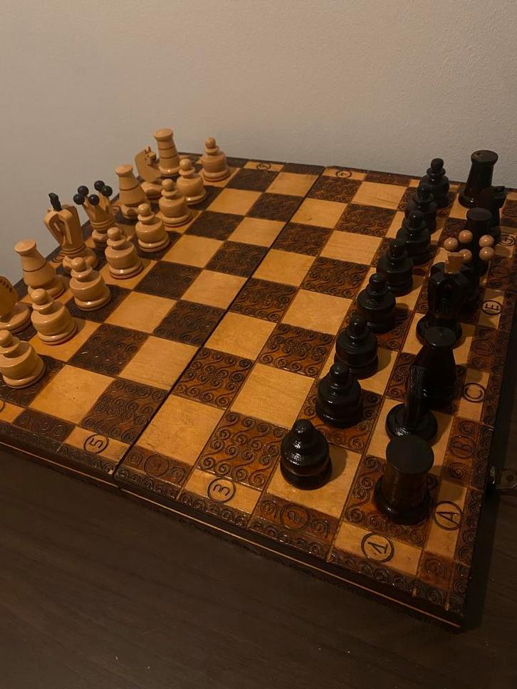 Tableau d’échec, Hobby & Loisirs créatifs, Jeux de société | Jeux de plateau, Comme neuf, Envoi