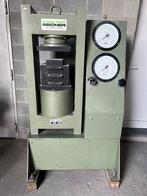 Hydraulische pers voor laboratoria, Ophalen