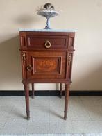 Table de chevet ancienne avec plateau en marbre, Antiquités & Art, Enlèvement