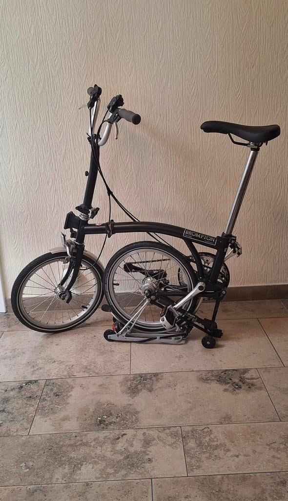 Brompton plooifiets, Fietsen en Brommers, Ophalen, Zo goed als nieuw, Brompton, Versnellingen